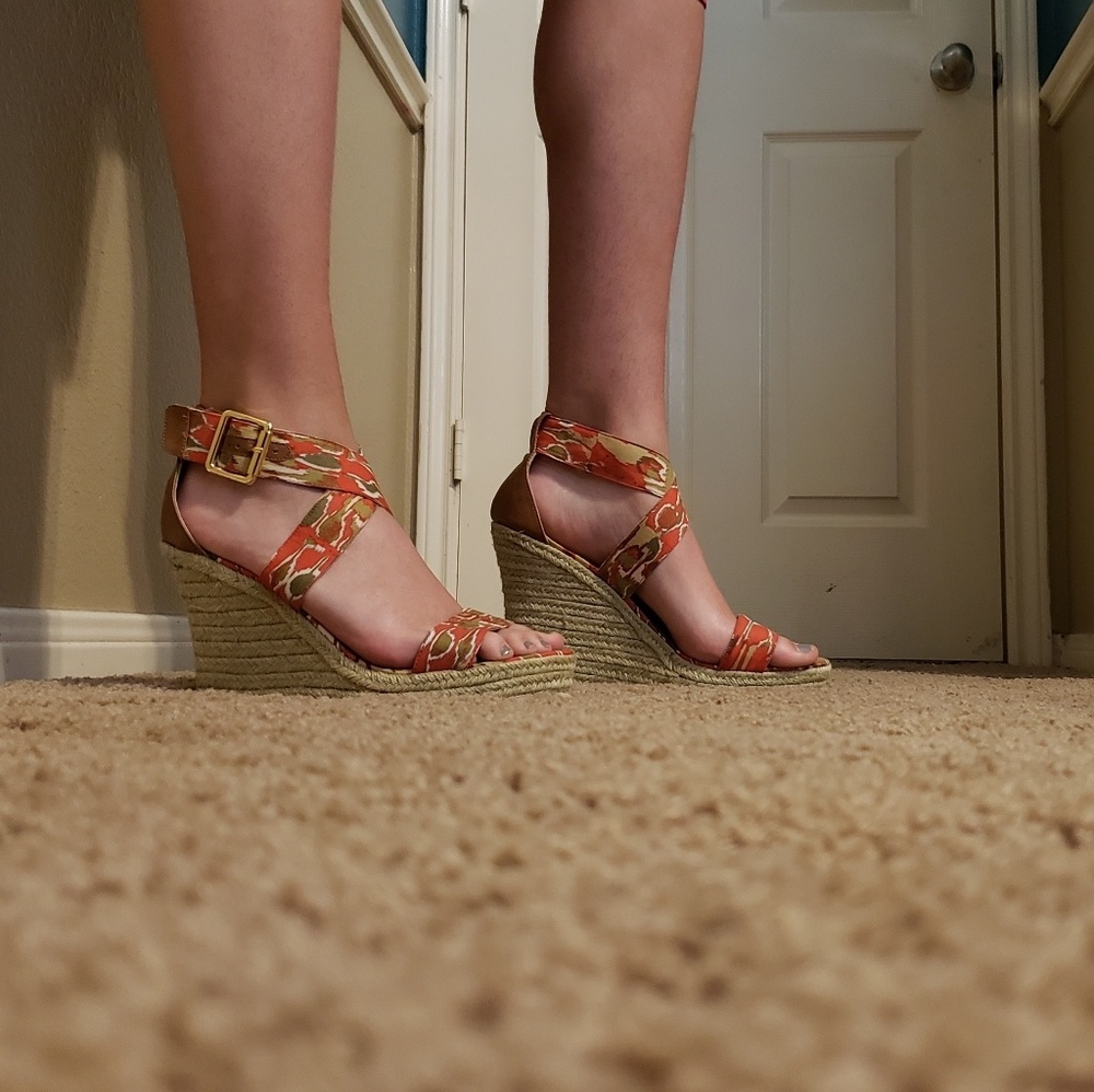Steve Madden Multicolor 4 inch Wedge heels